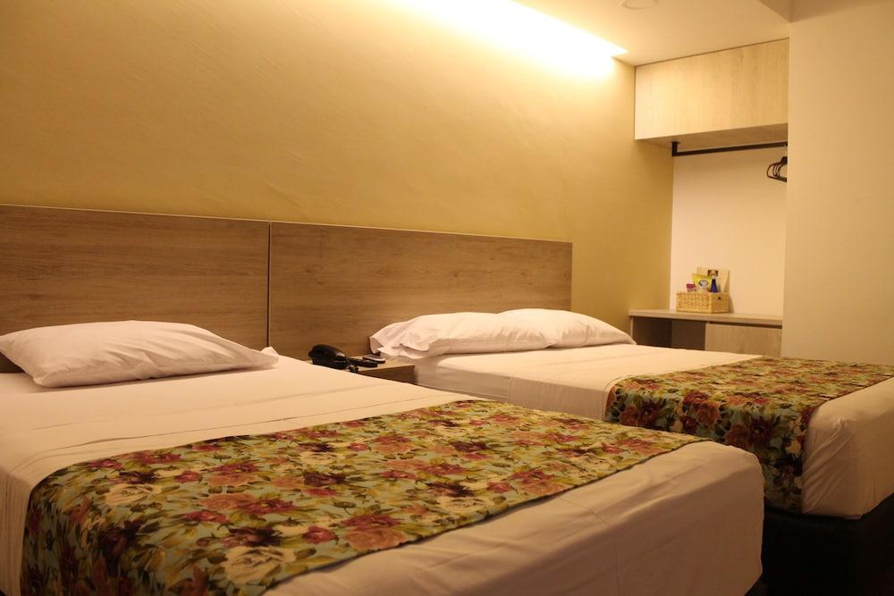 Hotel Poma Rosa Medellin Bagian luar foto